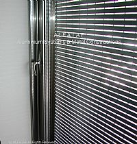 Συρόμενο ενεργειακό μονόφυλλο χωνευτό τζάμι-πατζούρι